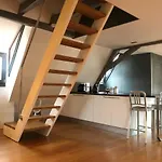 Duplex 15 アパート *